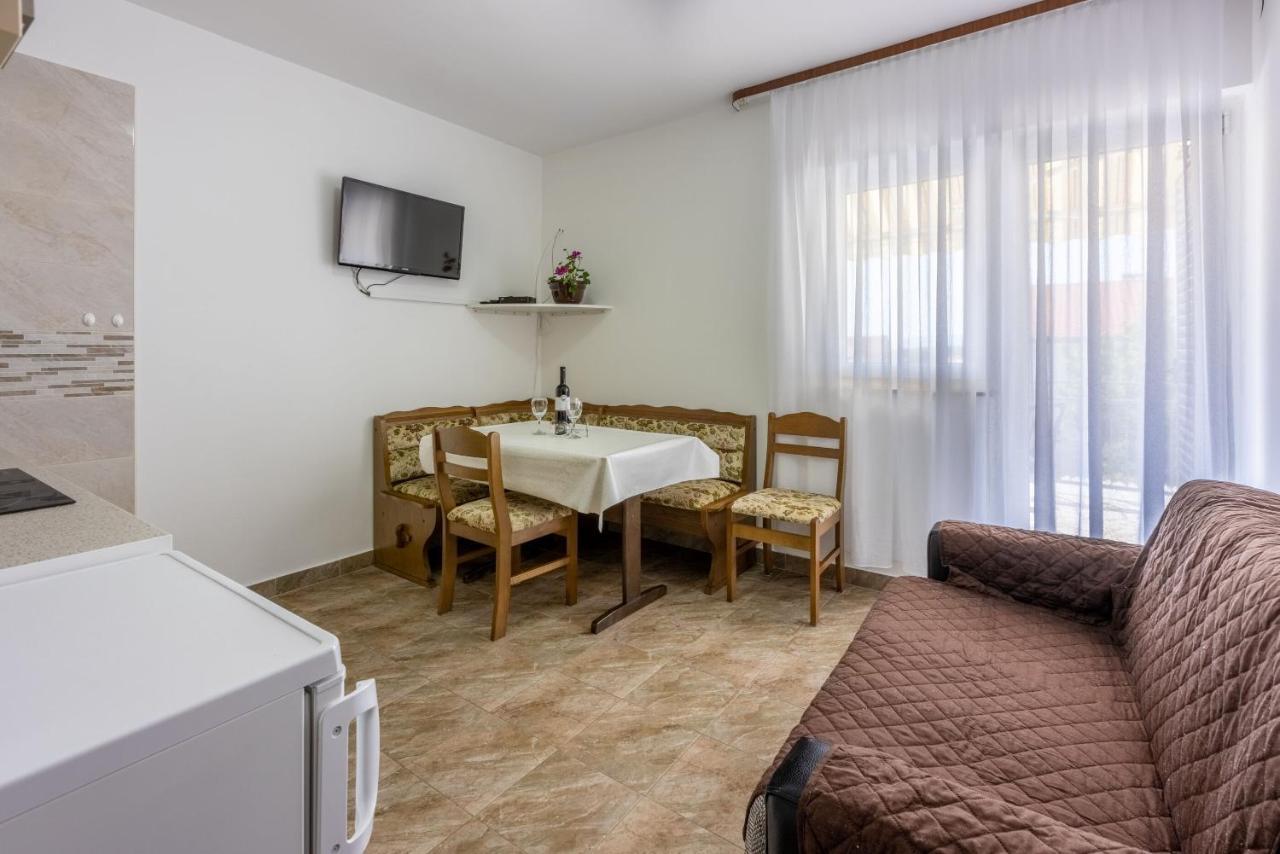 Apartment Krešo 普纳特 外观 照片